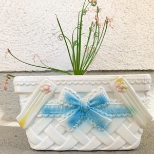 True vintage kawaii ceramic basket pottery planter